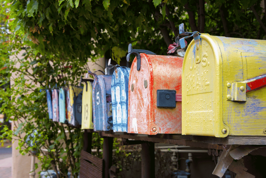 Mailing 3 Color Mailboxes