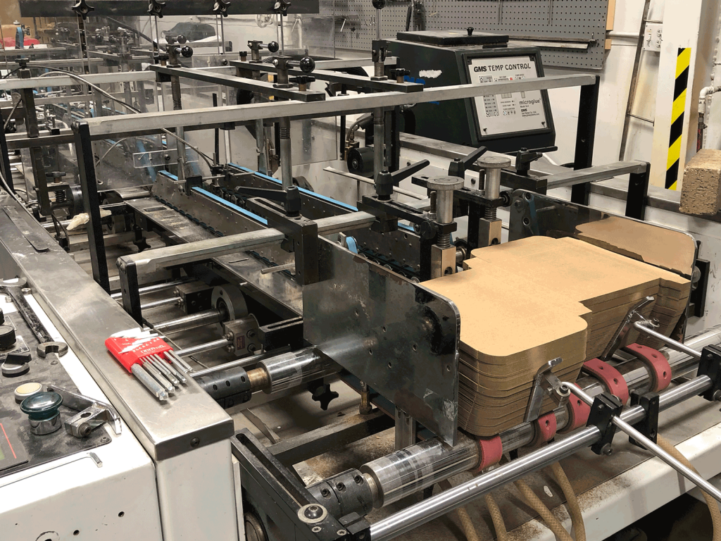 Packaging 6 Gluer